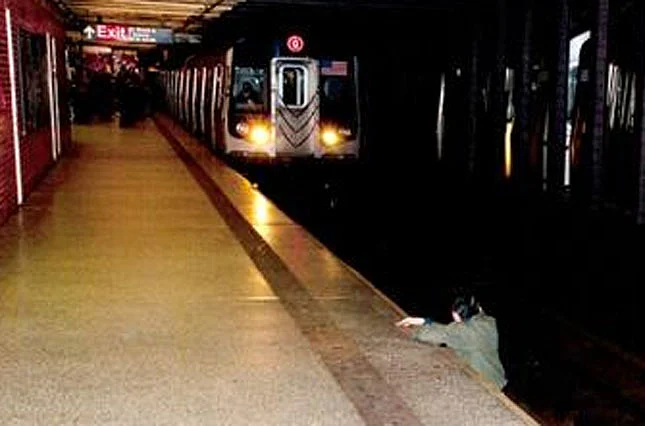 Man pushed to his death under New York subway | Khaleej Times