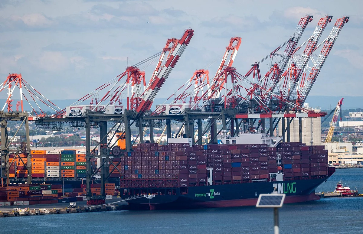 US East Coast dockworkers strike, halting half the nation's ocean ...