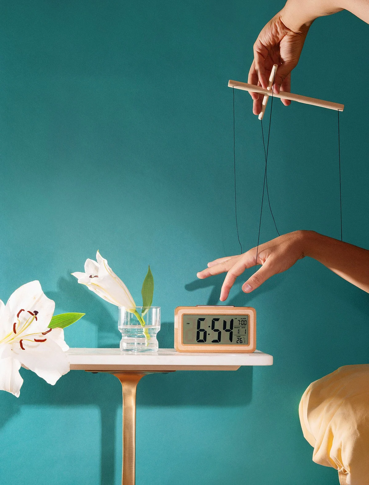 why-do-i-wake-up-right-before-my-alarm-experts-have-some-theories