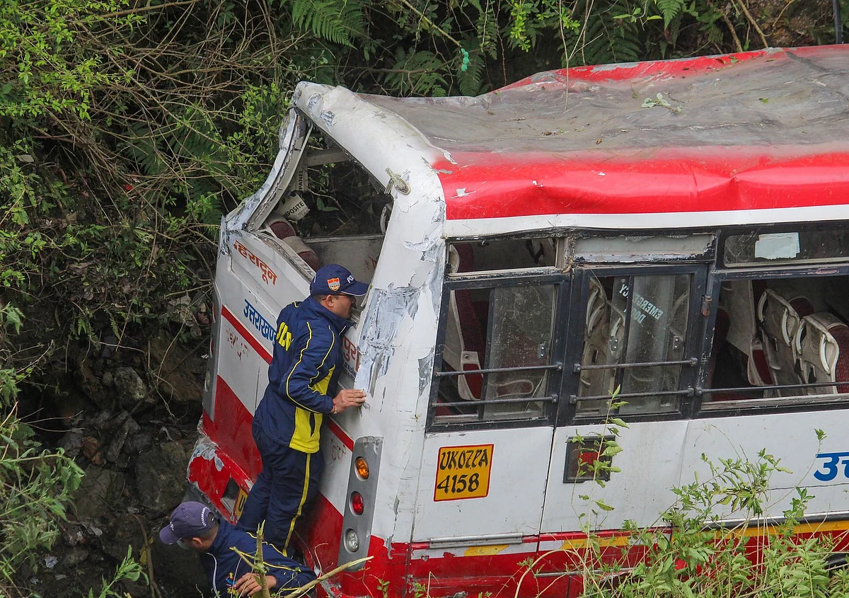 India: Two killed as bus falls into deep gorge in Uttarakhand | Khaleej ...