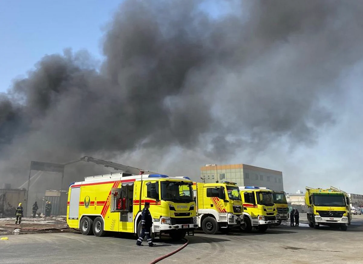 UAE: Fire breaks out in Abu Dhabi warehouse | Khaleej Times